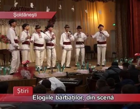 Elogii de la bărbați, din scenă