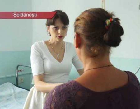 Mamă, la 13 ani. După ce a fost cu cireada pe imaș