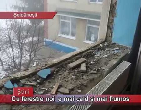 Moș Crăciun a venit la grădiniță cu ferestre noi
