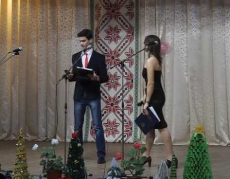 Copiii l-au colindat pe Moș Crăciun