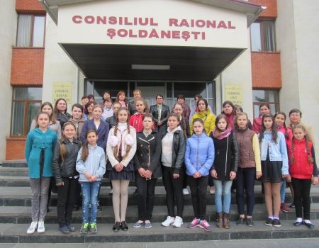 Lucia Prodan, din Răspopeni, va merge la etapa republicană a concursului  „La izvoarele înţelepciunii”