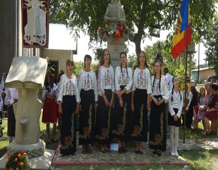 Festivalul LUMINĂ din LUMINĂ, consacrat lui Ștefan cel mare, desfășurat la Șamașcani
