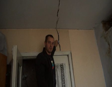 Periculoasă casa cu fisuri