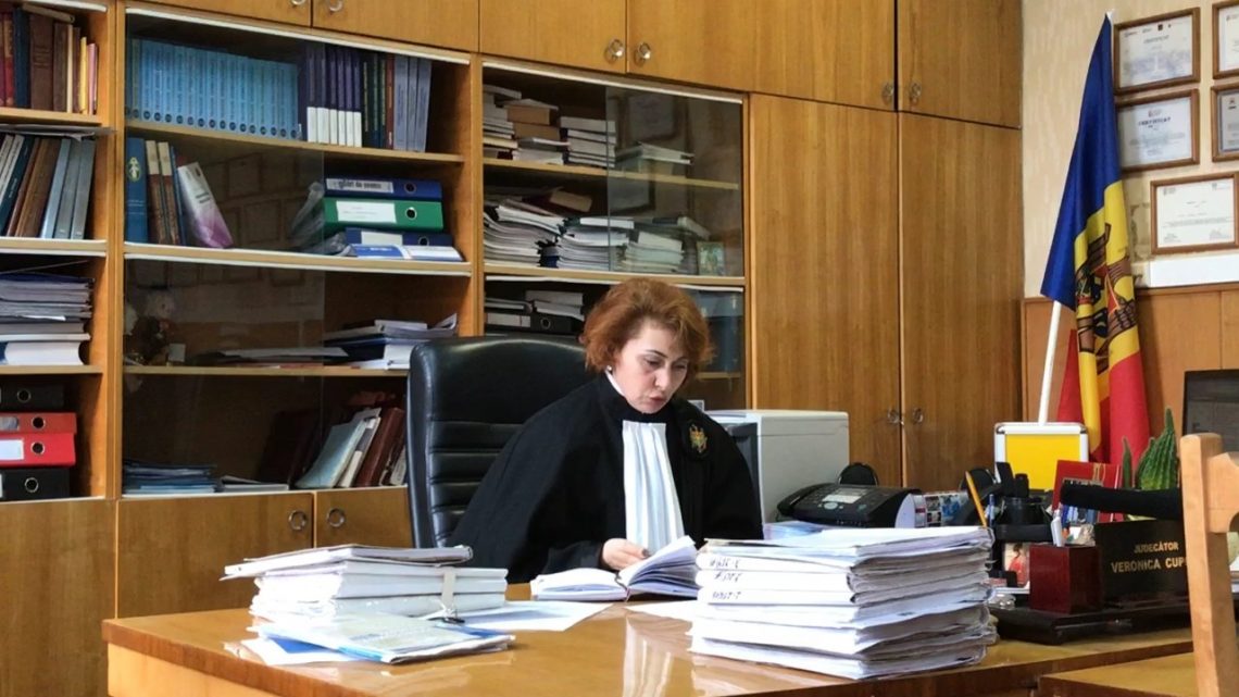 Judecătoria Orhei a dat câștig de cauză jurnalistului Sofroni
