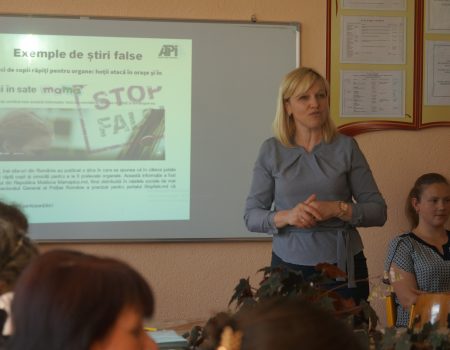 Conjugându-ne eforturile, am putea bara calea știrilor false