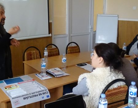 ”Întârziem să ne informăm corect…”