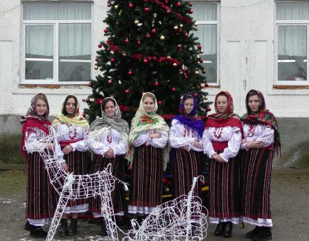 Sub fereastră, de CRĂCIUN
